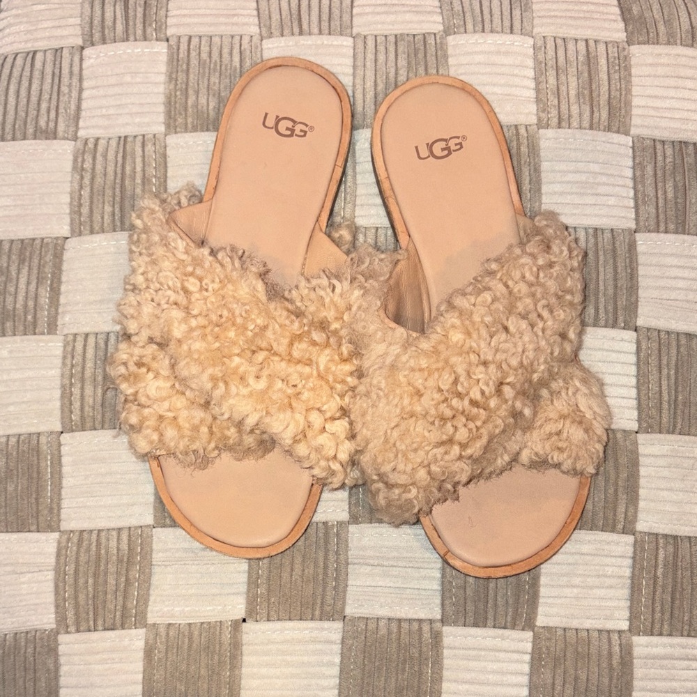 UGG Women's Tan Fuzzy Slippers